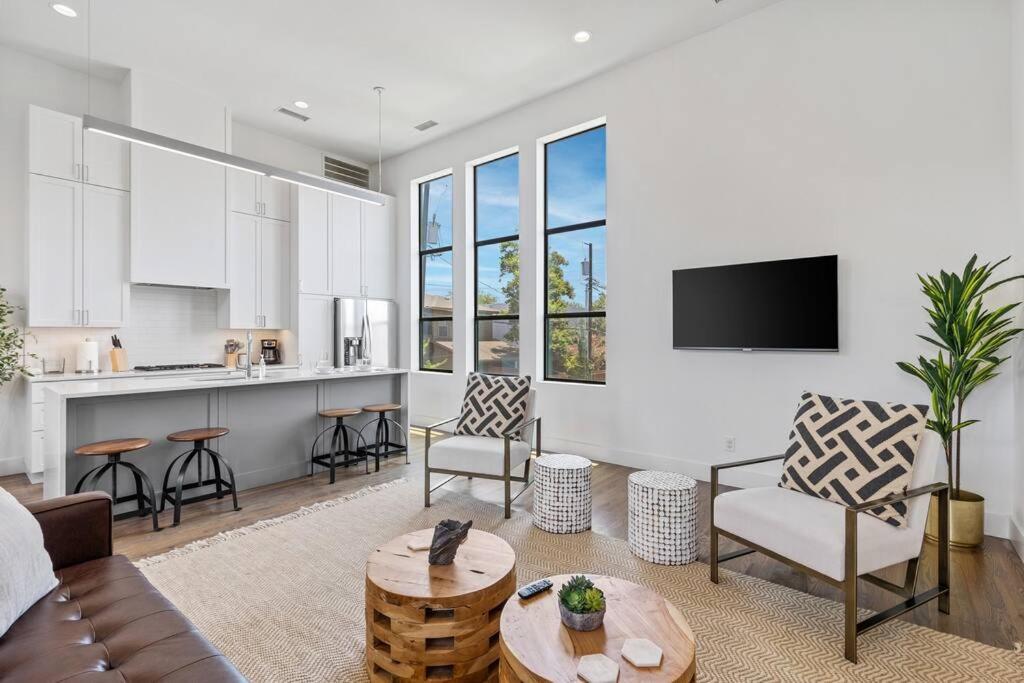 Beautiful Perfectly Located Luxury 2 Bed Townhome Dallas Kültér fotó