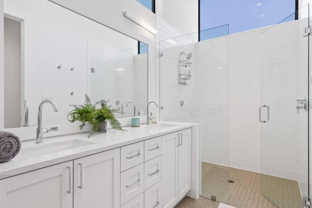 Beautiful Perfectly Located Luxury 2 Bed Townhome Dallas Kültér fotó