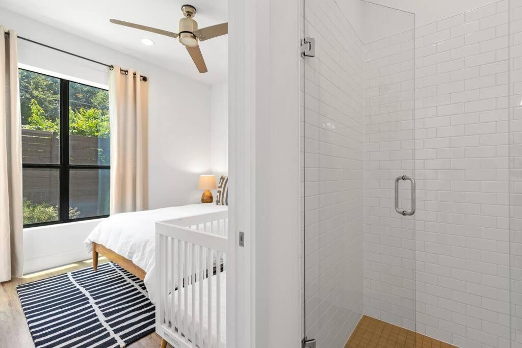 Beautiful Perfectly Located Luxury 2 Bed Townhome Dallas Kültér fotó