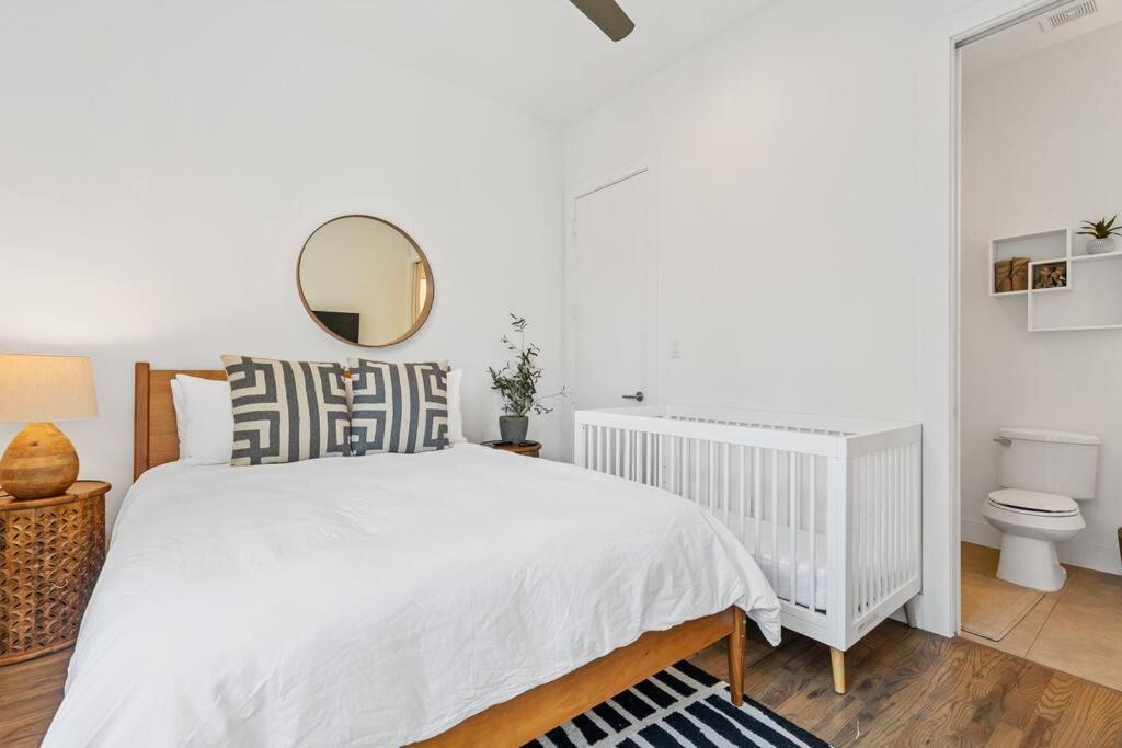 Beautiful Perfectly Located Luxury 2 Bed Townhome Dallas Kültér fotó